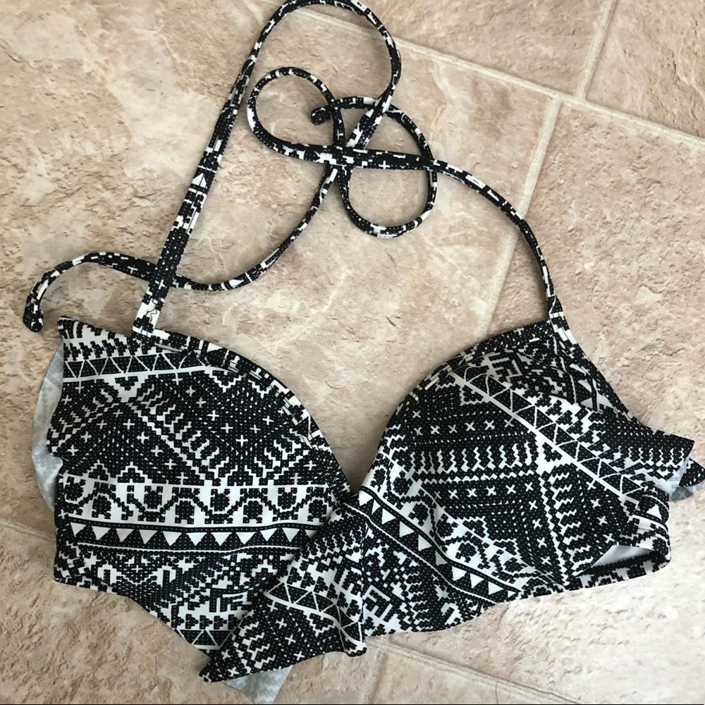 NWOT Target bikini top